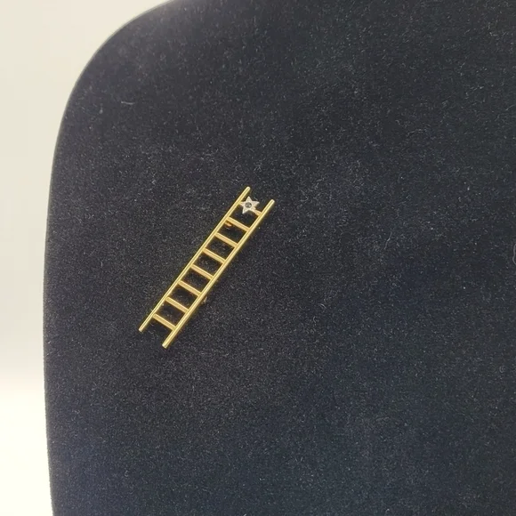 Vintage Mary Kay Reach for the Stars Brooch/Pin​​​ - Picture 3 of 5